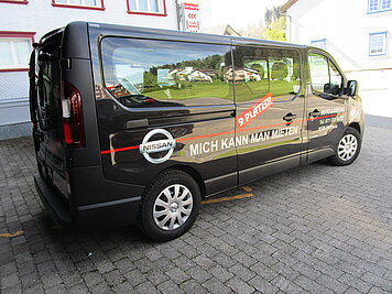 Nissan NV300 9-Plätzer Kleinbus mieten bei Auto Baier AG in Herisau